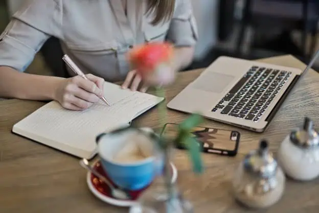 How AI-Powered Writers Transform Content Creation!