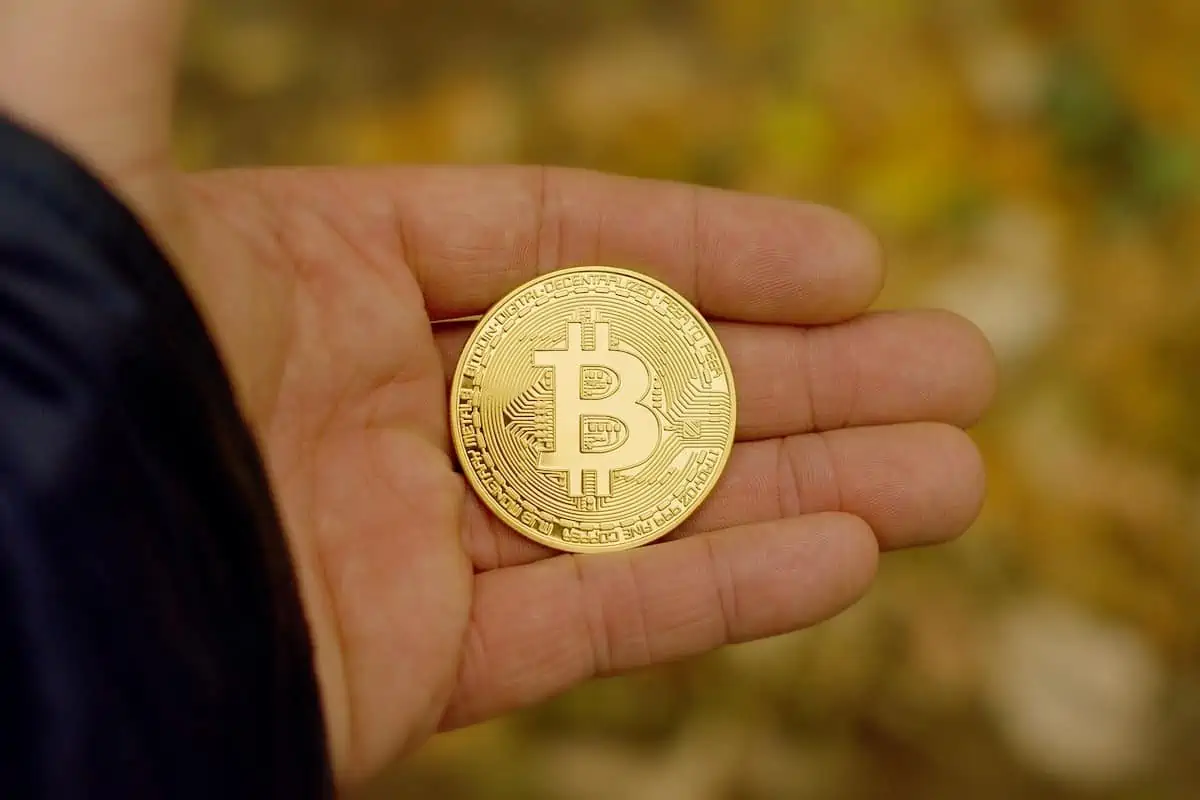 Easily Invest in Bitcoin
