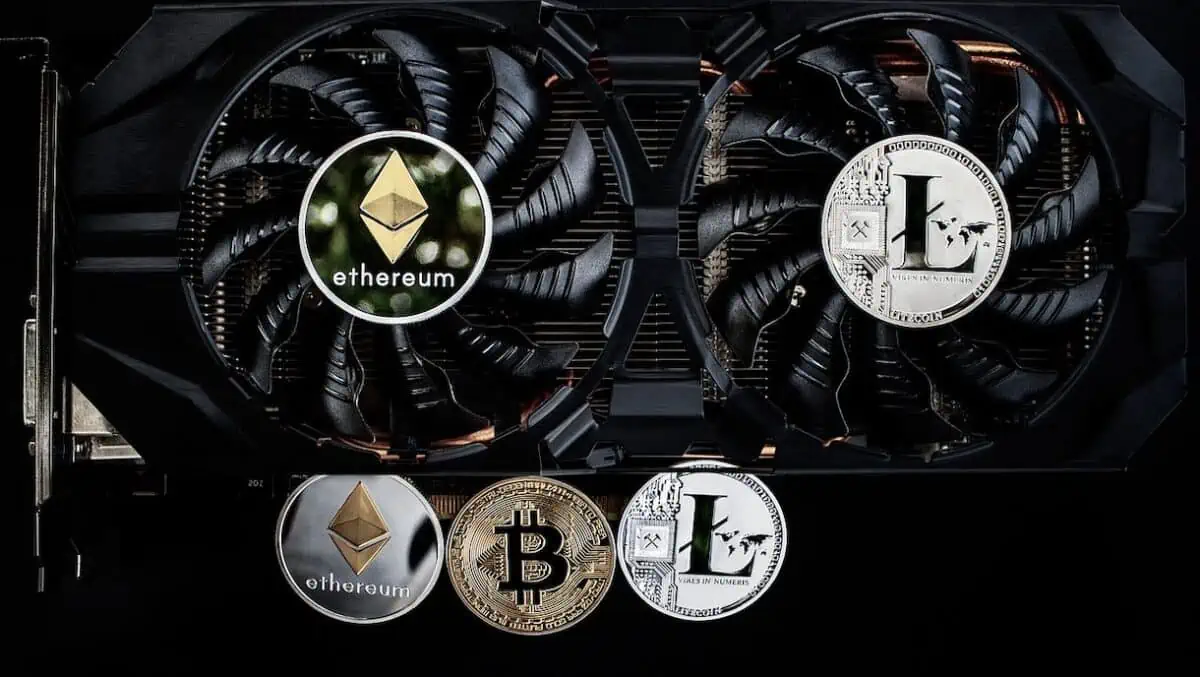 Cryptocurrency Trading vs Investing: Which is Better for You?