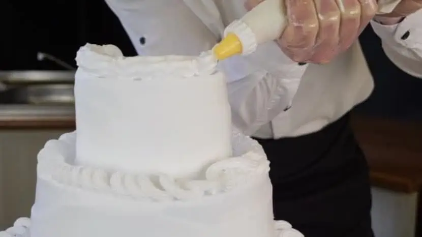 Customized Cakes Add a Personal Touch to Any Occasion!