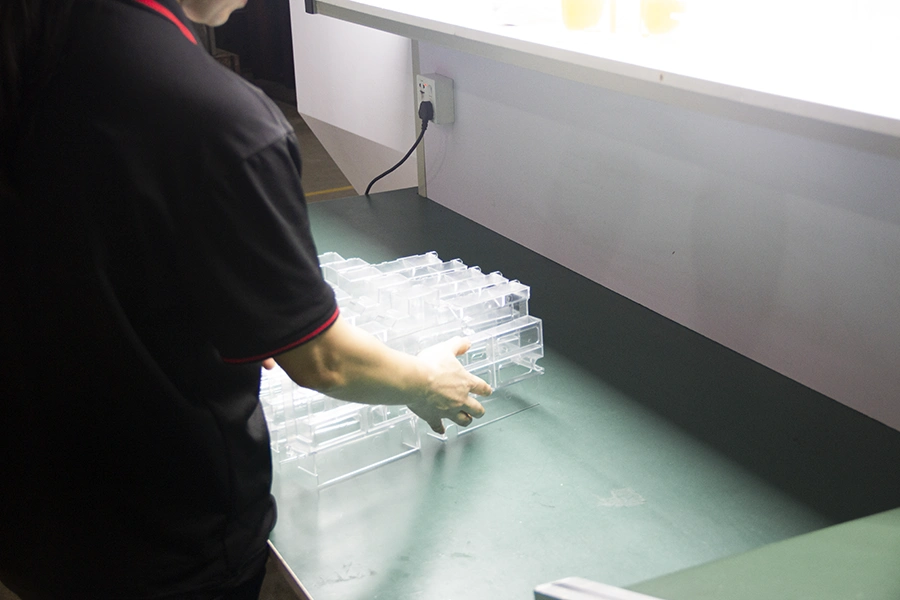 Avoid These Common Mistakes While Hiring Plastic Injection Molding Service!