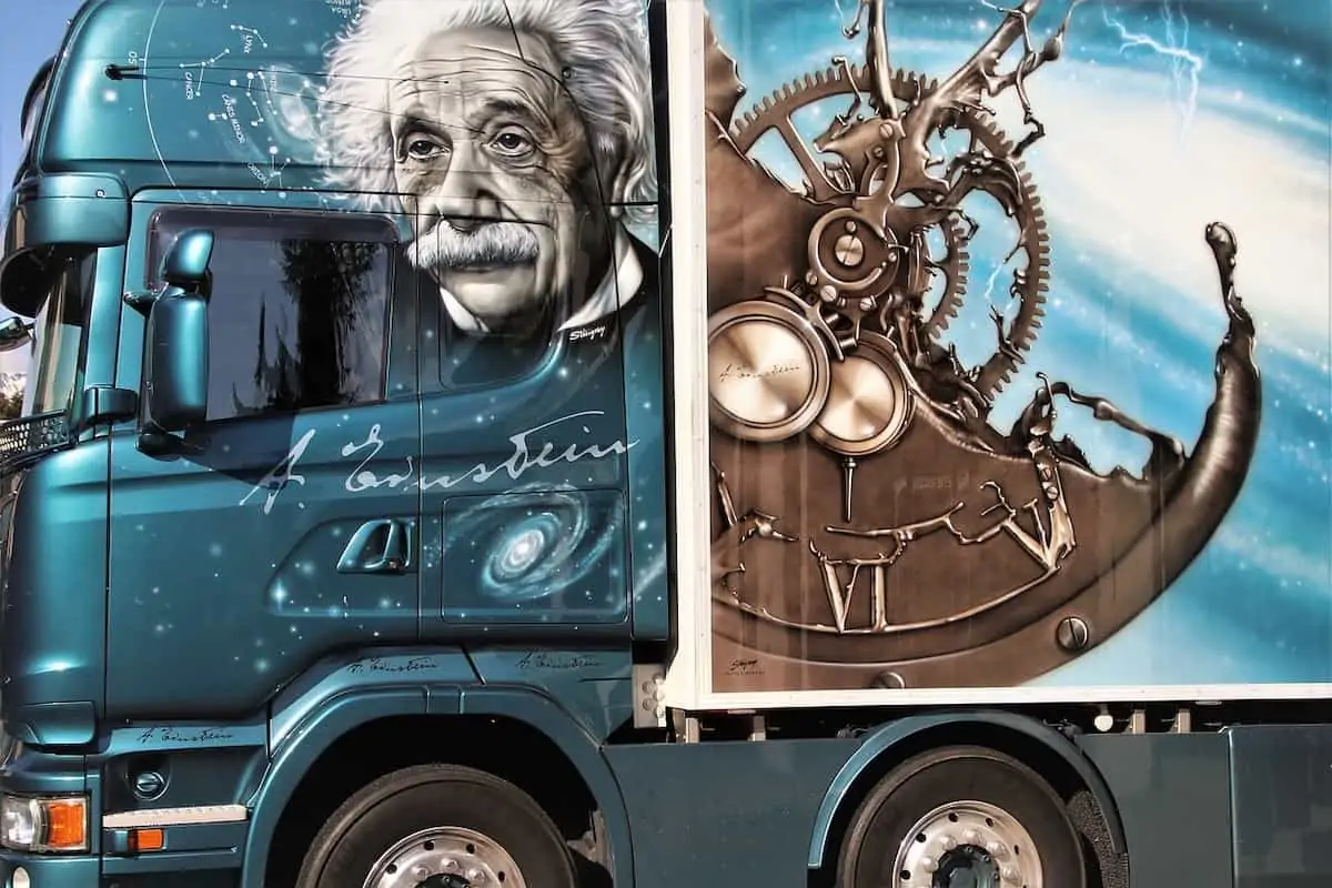 5 Ways to Improve Logistics Management!  (Infographic)