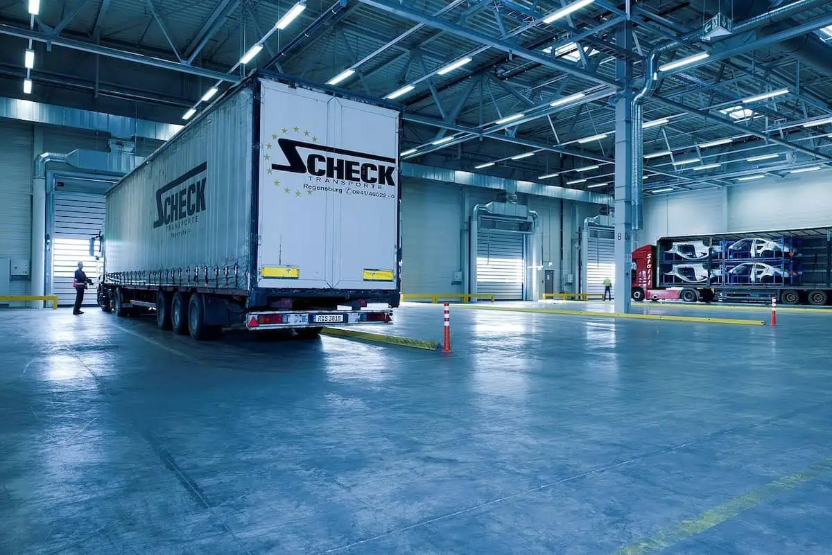 6 Essential Tips for Streamlining Logistics Processes!
