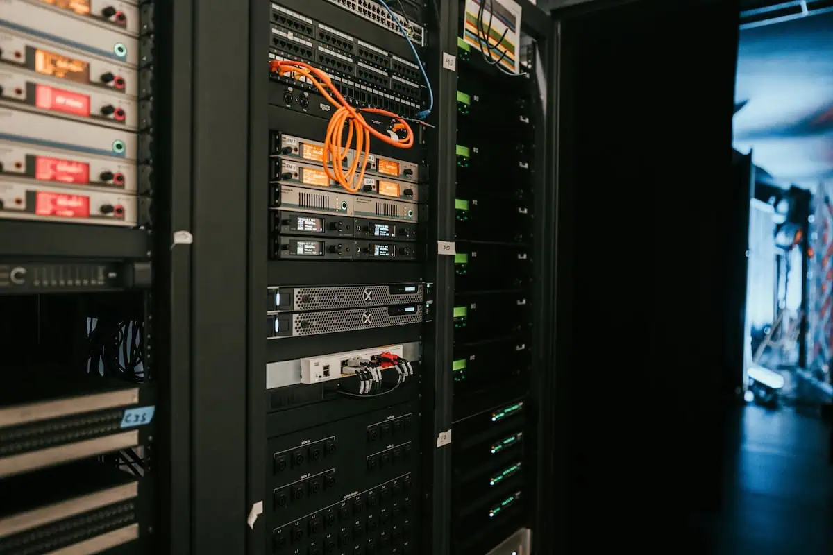 Cost-Effective Trading Infrastructure: Understanding Broker-Sponsored VPS Solutions!