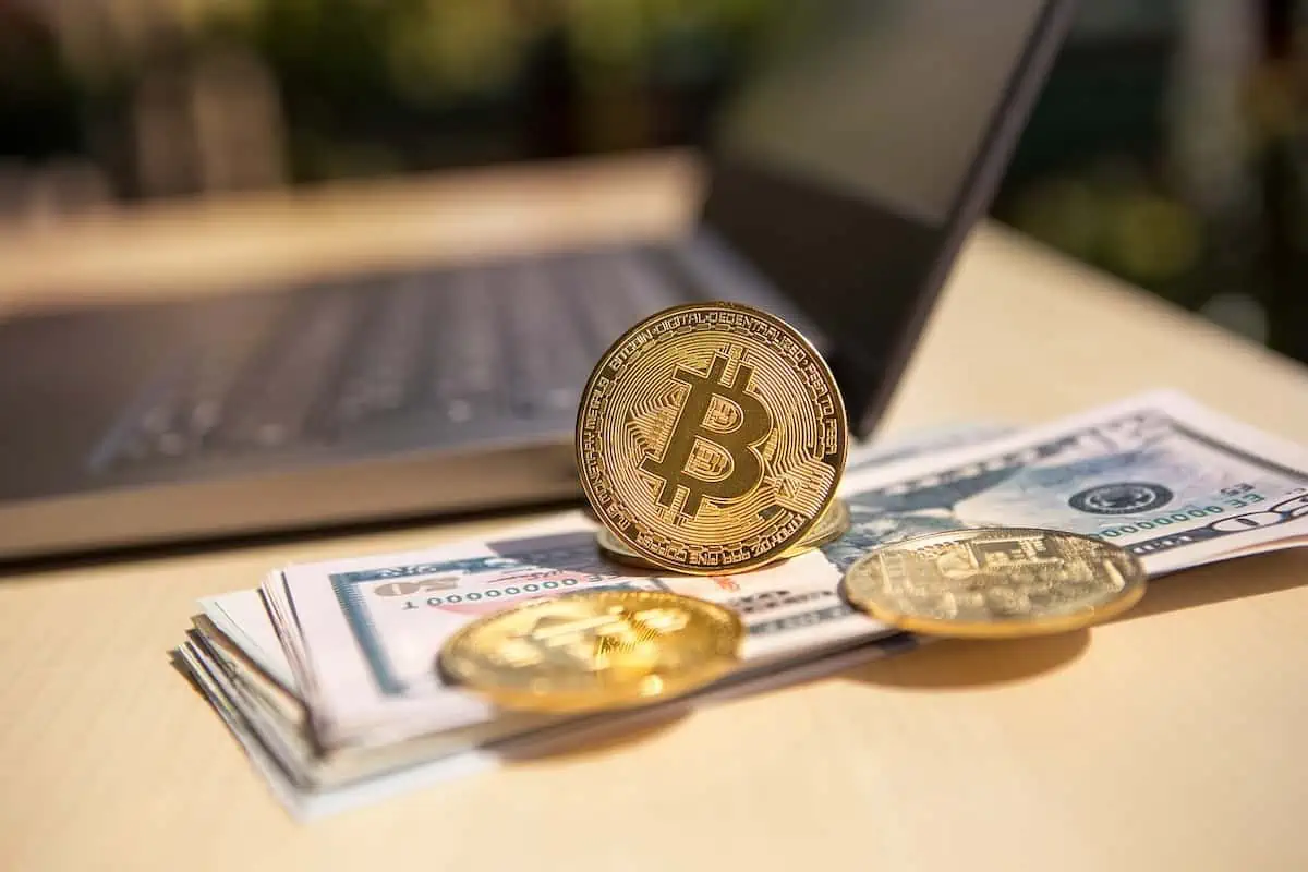 Topmarkets Review: Analyzing Crypto Market Trends with Technical Indicators!