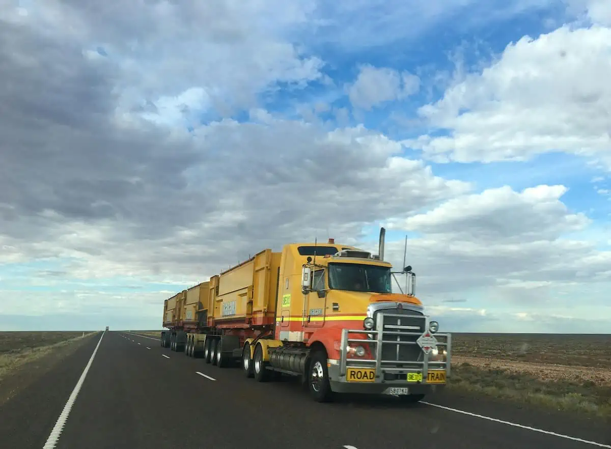 5 Truck Fleet Management Tips to Skyrocket Your Success!